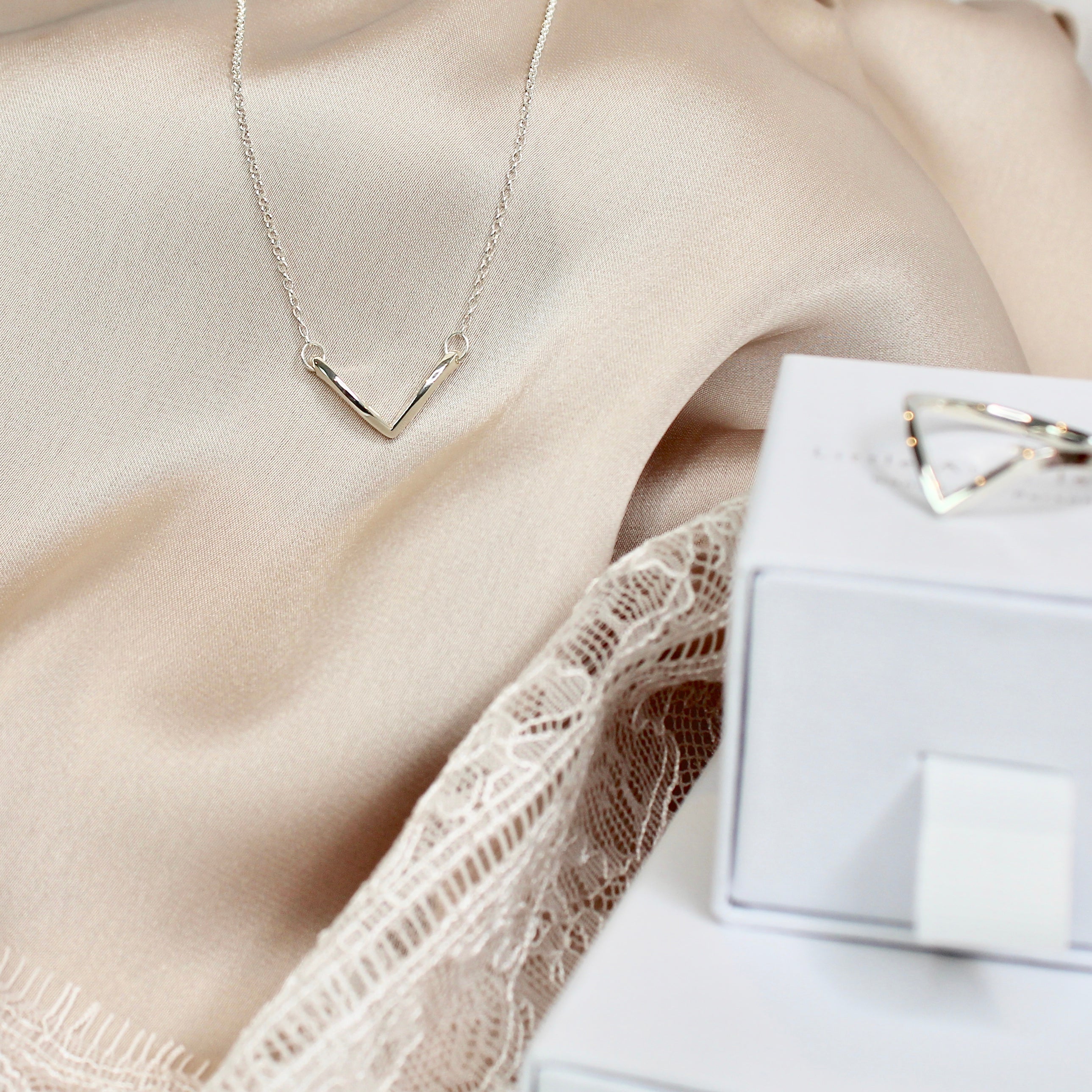 Wishbone Pendant