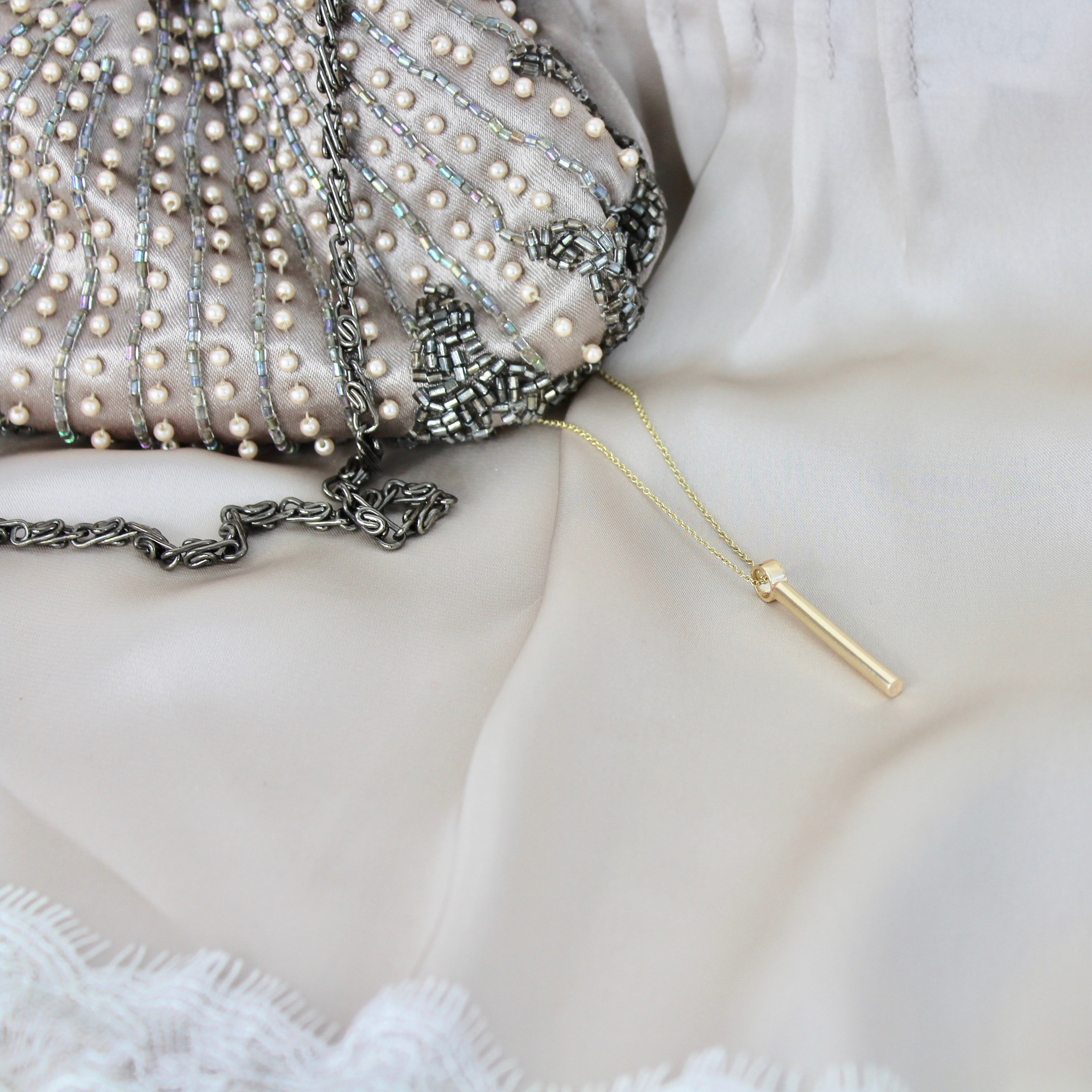 Batten Pendant 9ct Gold