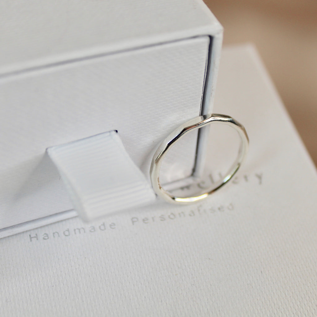 Contemporary Wedding Band