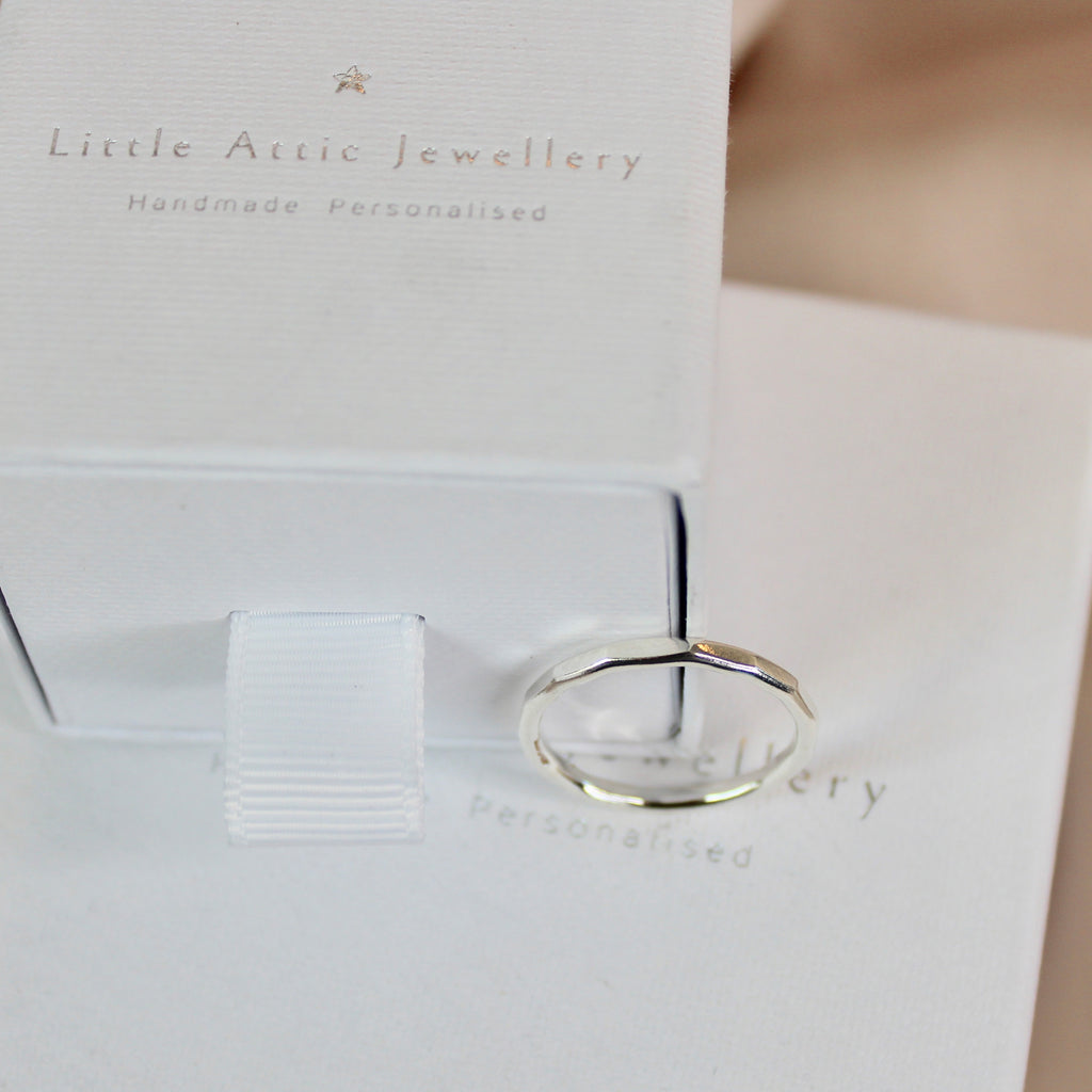 Contemporary Wedding Band