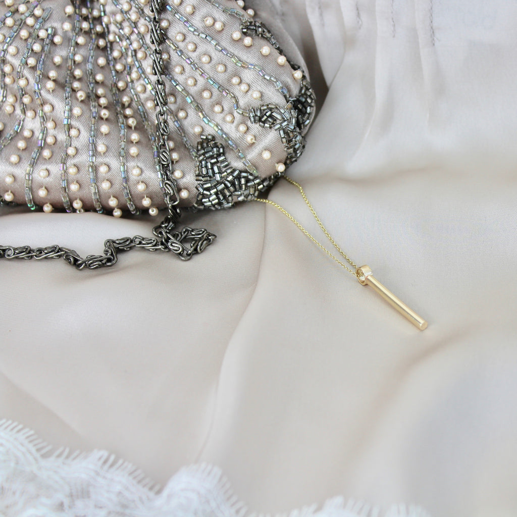Batten Pendant 9ct Gold